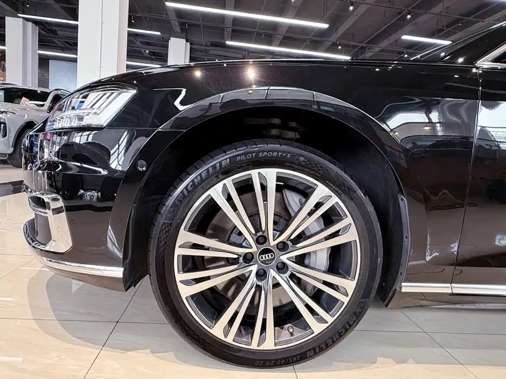 Audi A8 2022