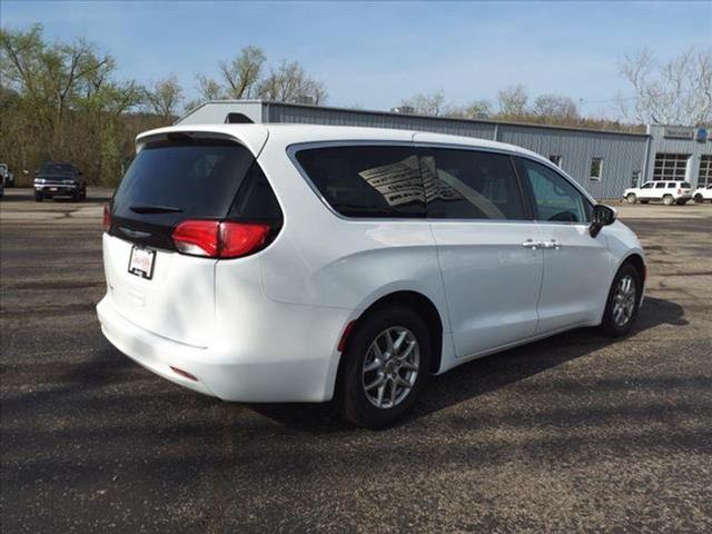 Chrysler Voyager 2023