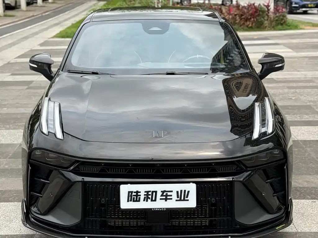 Lynk & Co 03 2023