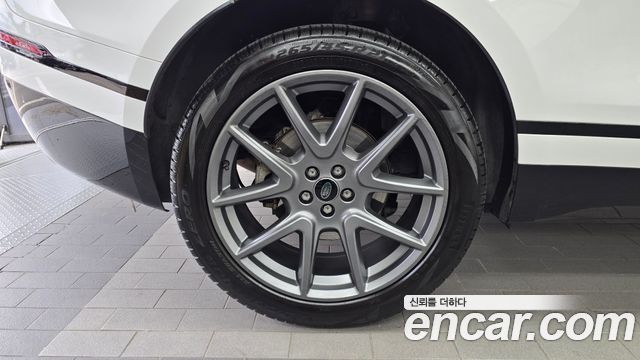 Land Rover Range Rover Velar 2022