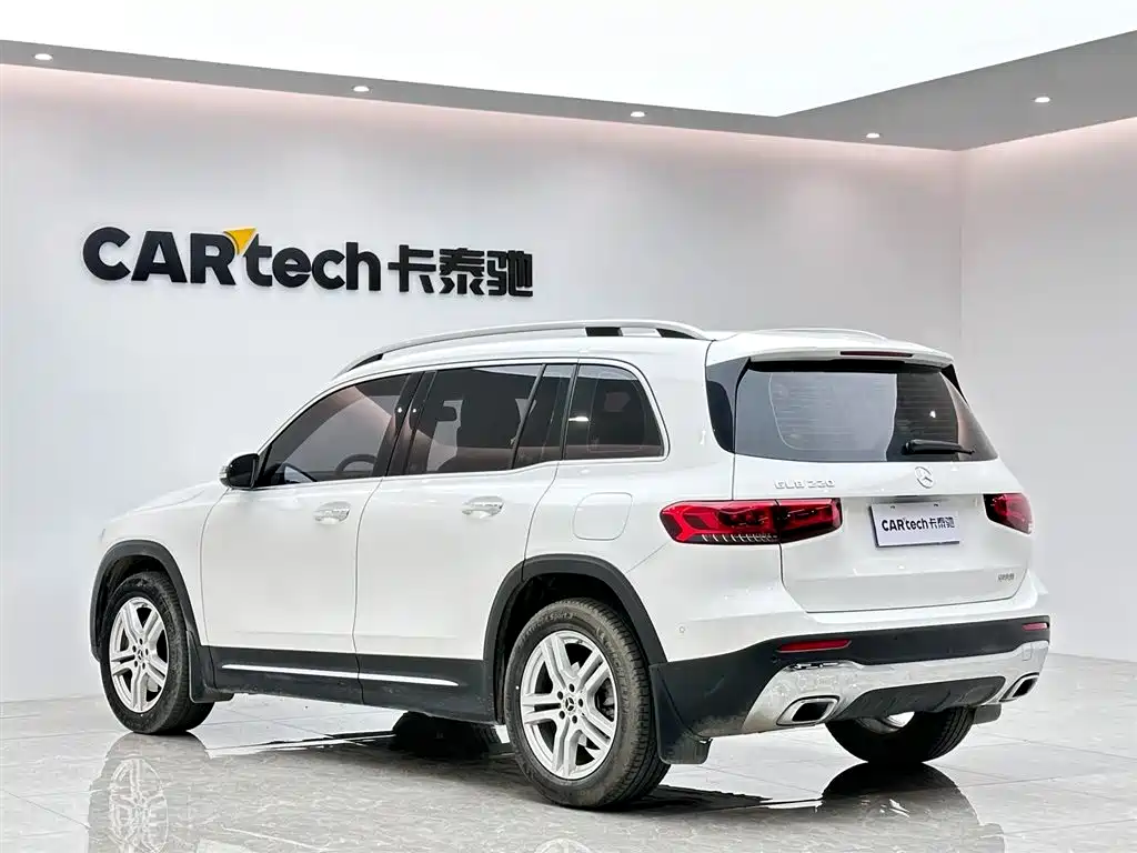 Mercedes-Benz GLB 2023