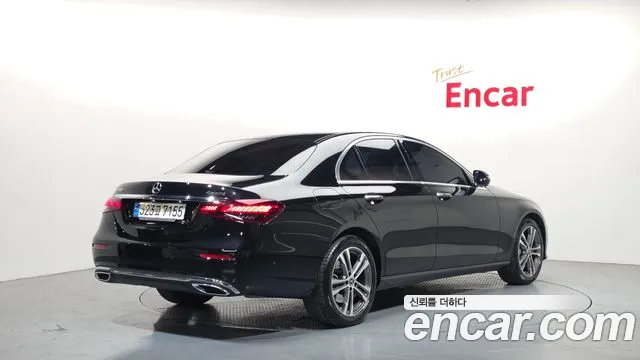 Mercedes-Benz E-Класс 2022