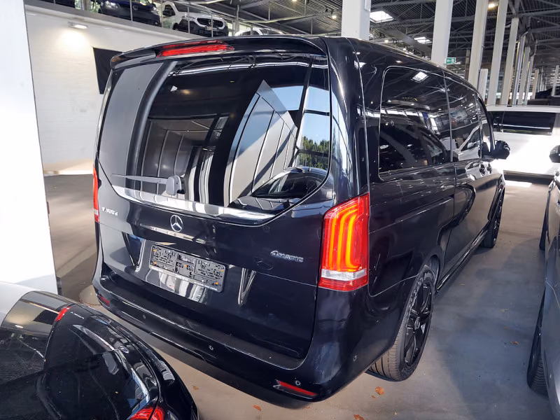 Mercedes-Benz V 300 2022