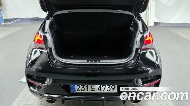 Hyundai Veloster 2020