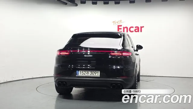 Porsche Cayenne 2022
