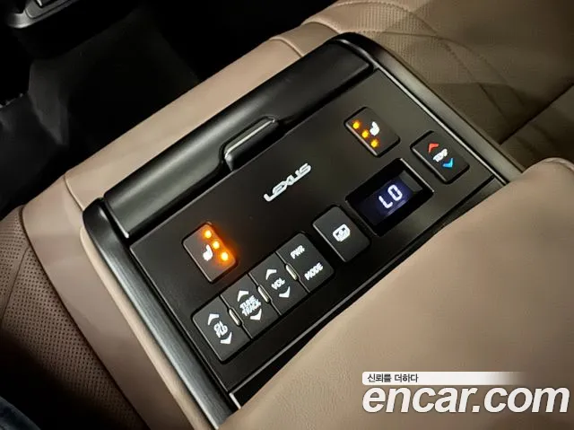 Lexus ES 2024