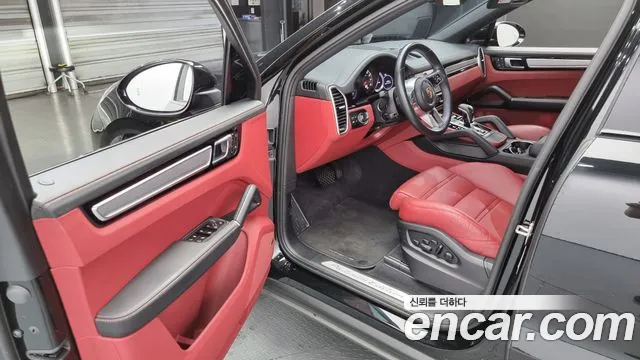 Porsche Cayenne 2022