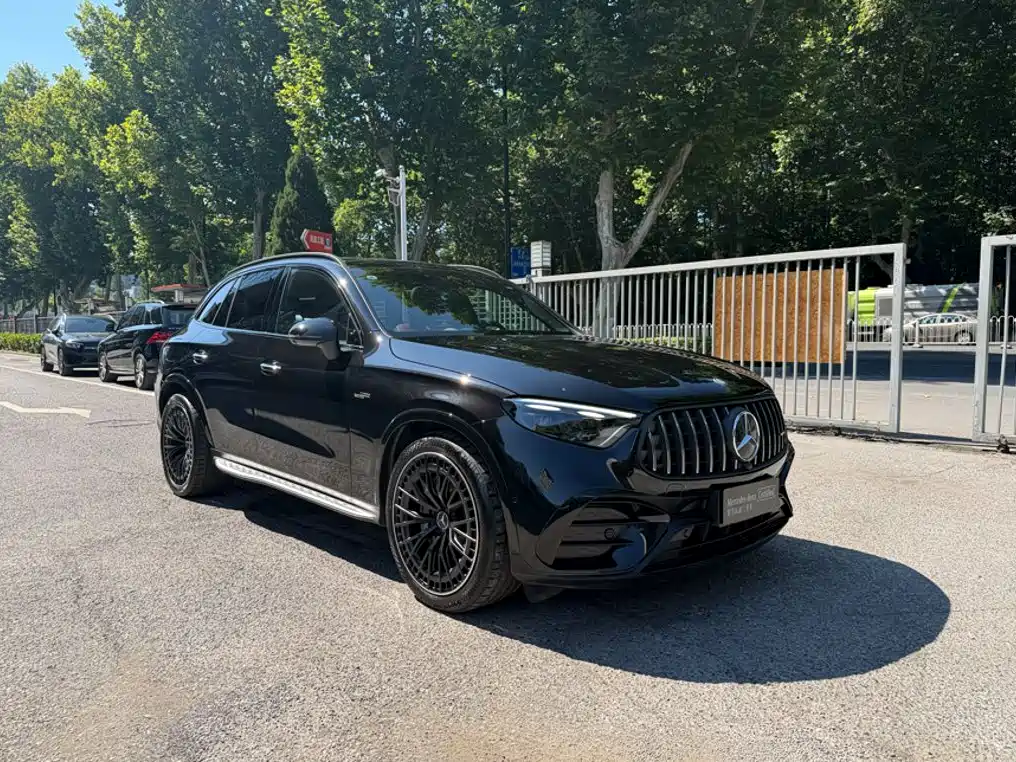 Mercedes-Benz GLC AMG 2025