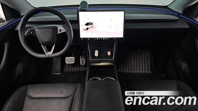 Tesla Model Y 2025