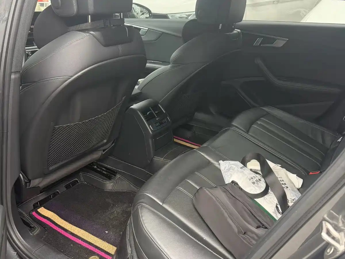 Audi A4 2024