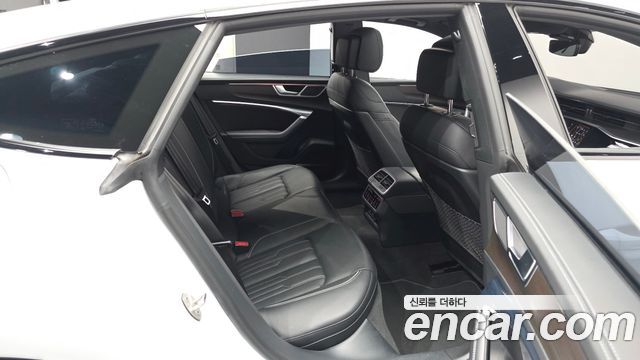 Audi A7 2023