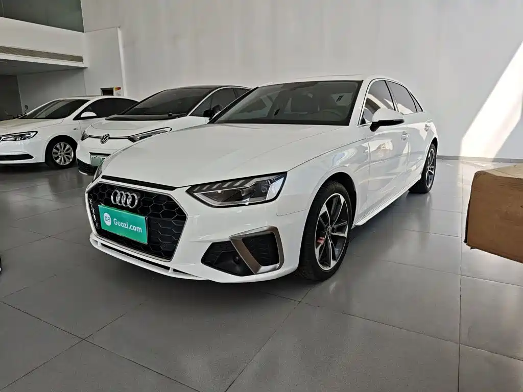 Audi A4 2023