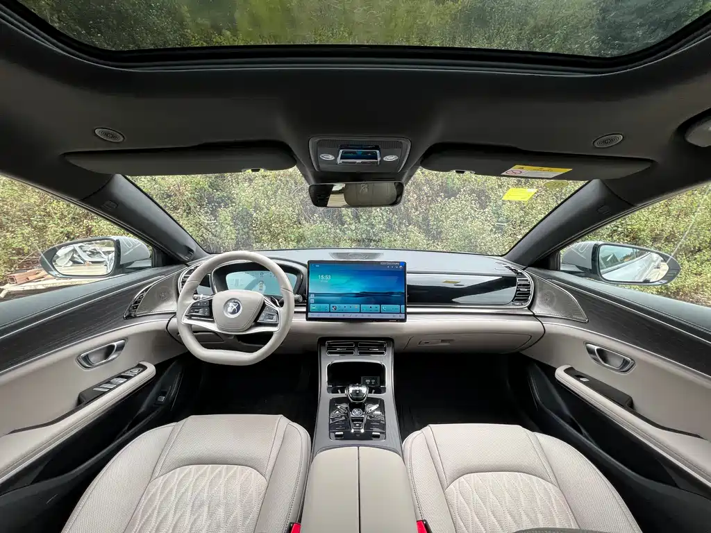 BYD Han 2025