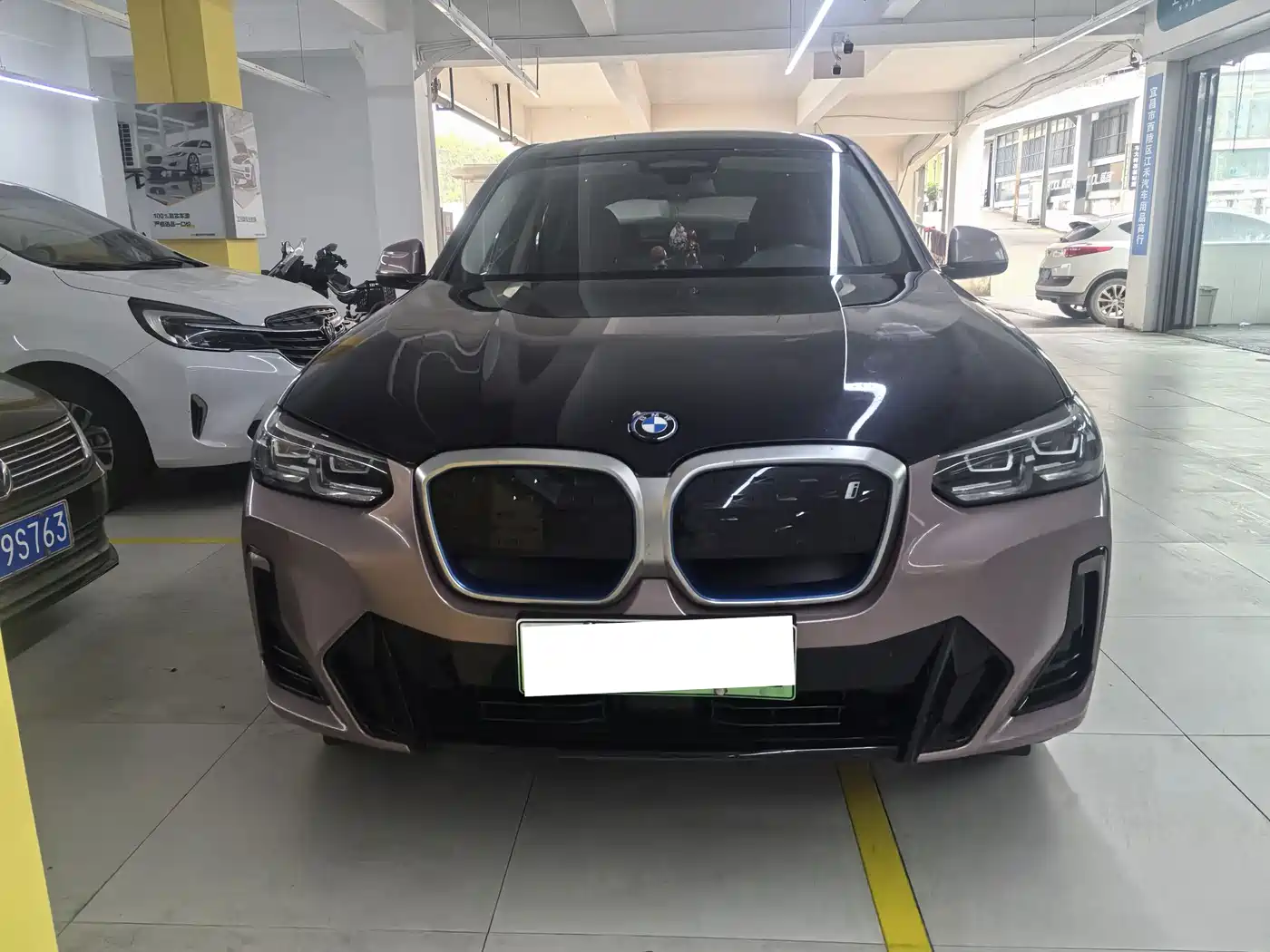 BMW iX3 2021