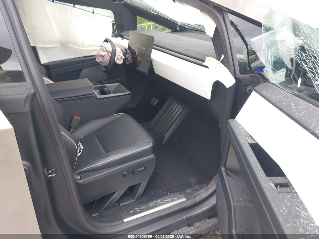 Tesla Cybertruck 2025