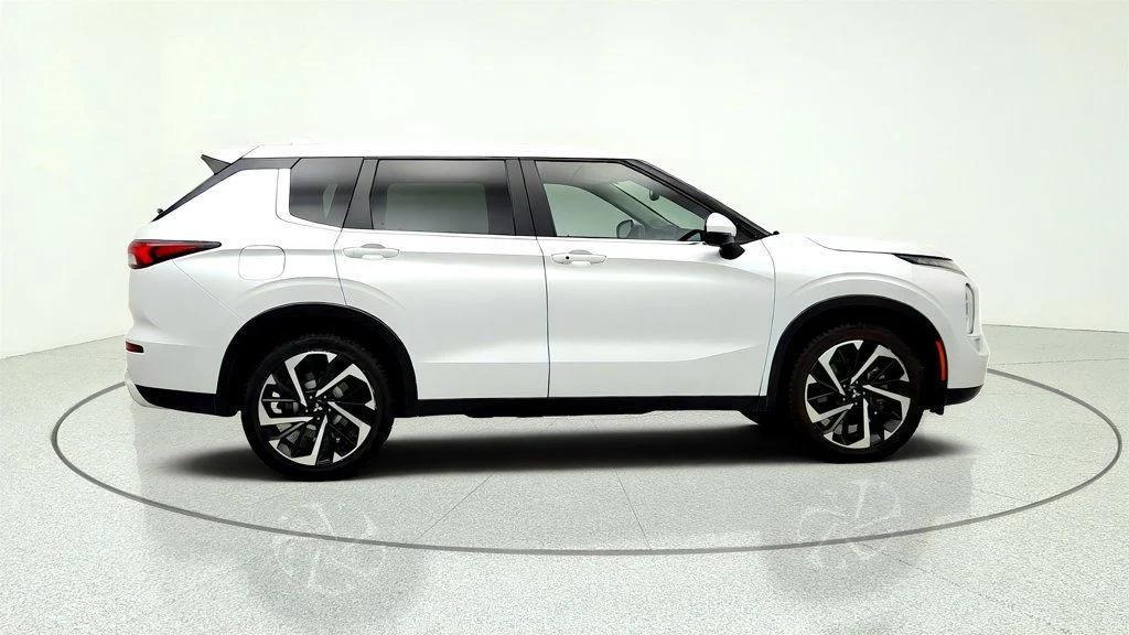 Mitsubishi Outlander 2024