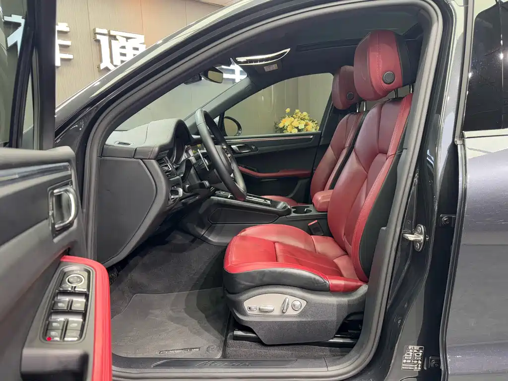 Porsche Macan 2023