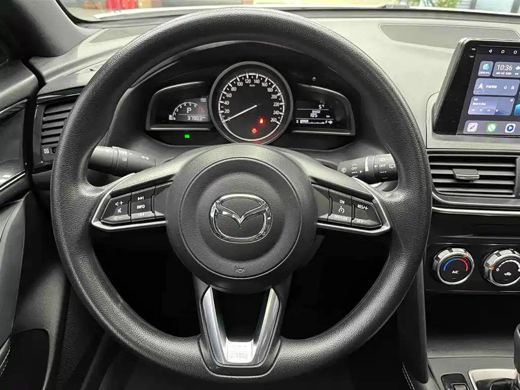 Mazda CX-4 2023