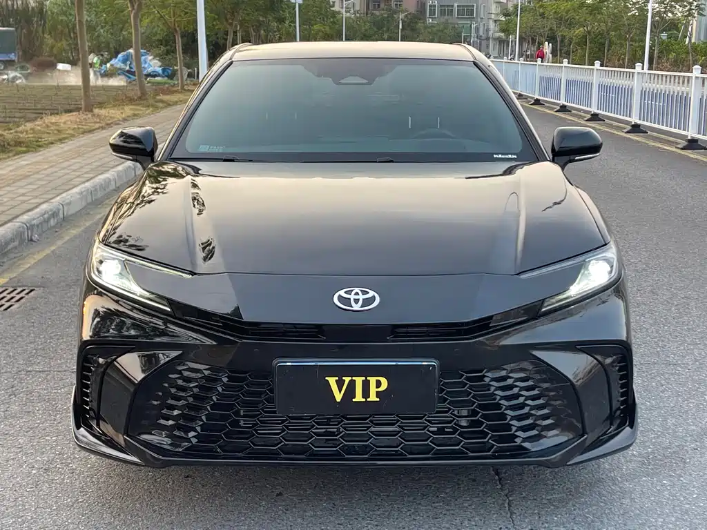 Toyota Camry 2024