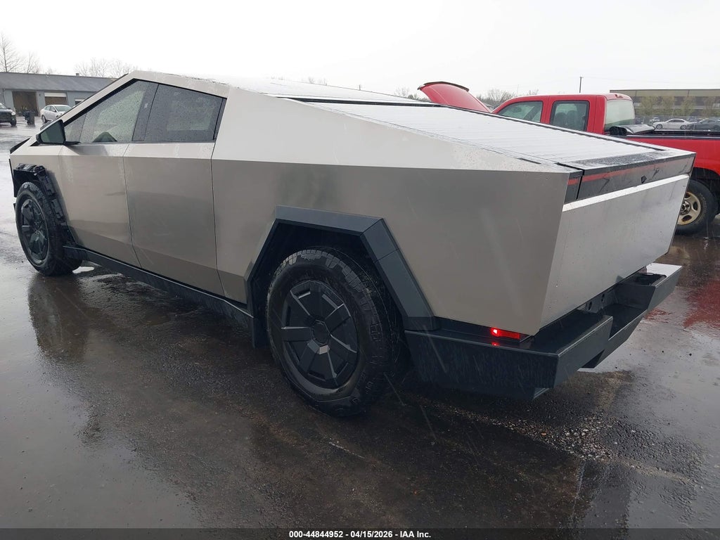Tesla Cybertruck 2025