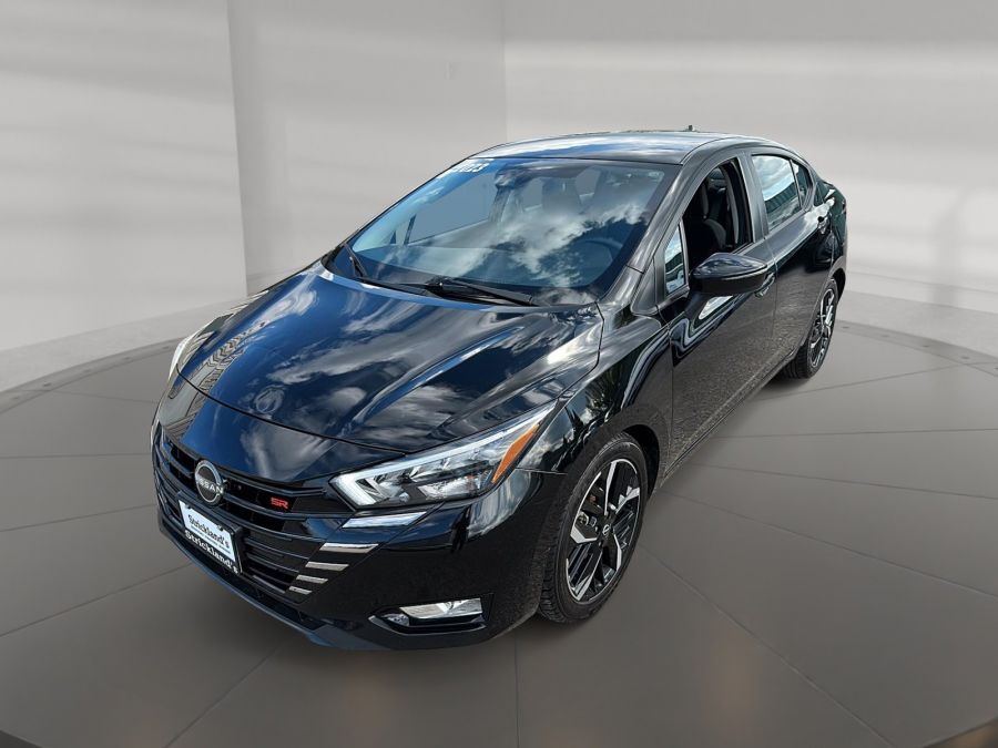 Nissan Versa 2023