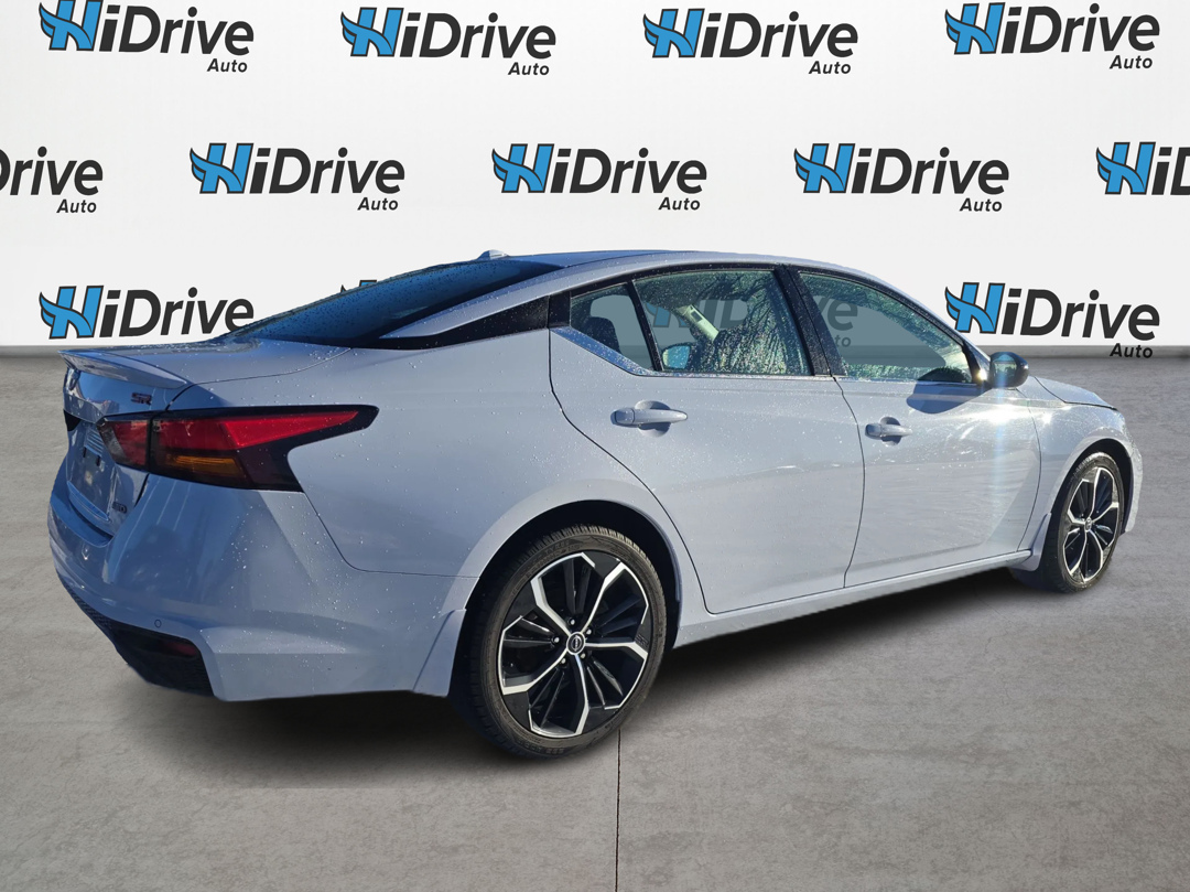 Nissan Altima 2023