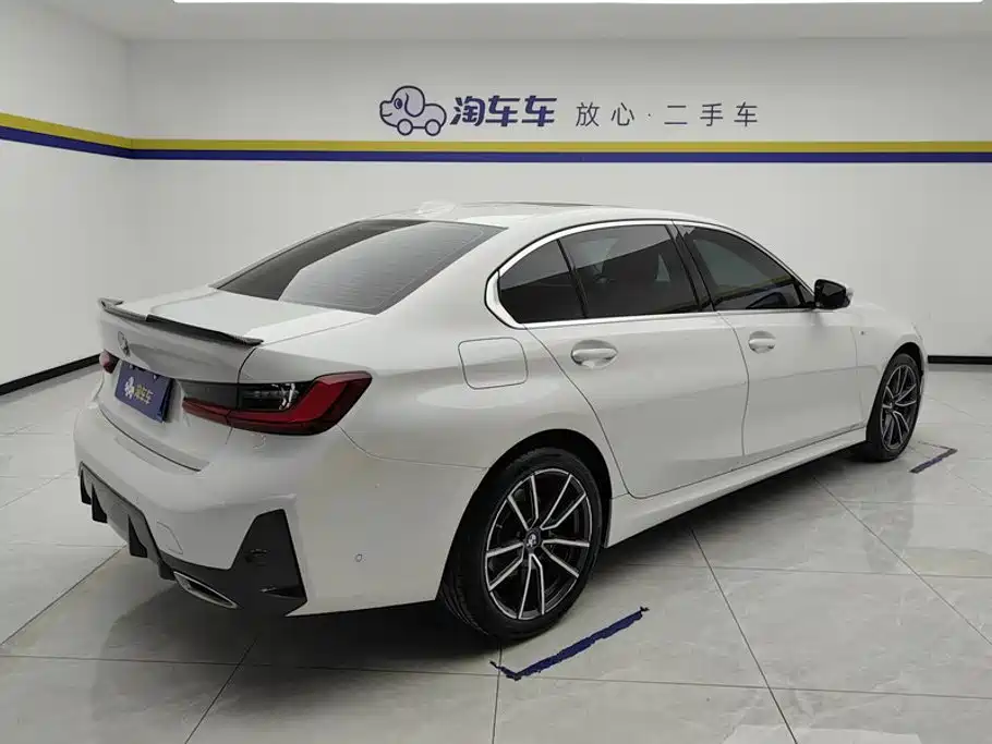 BMW 3 серии 2024