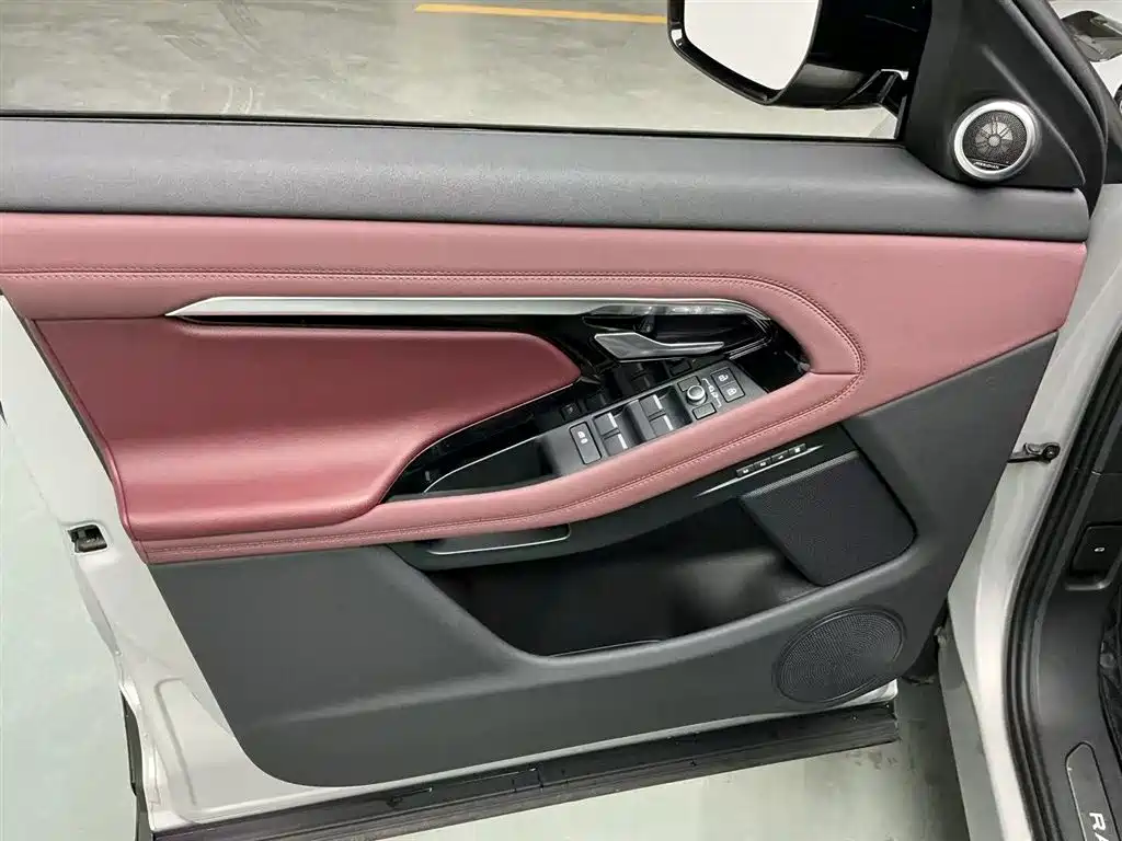 Land Rover Range Rover Evoque 2023