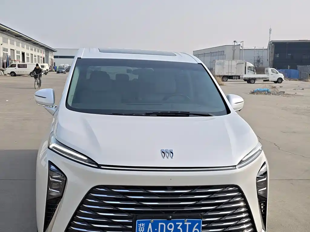 Buick GL8 2025