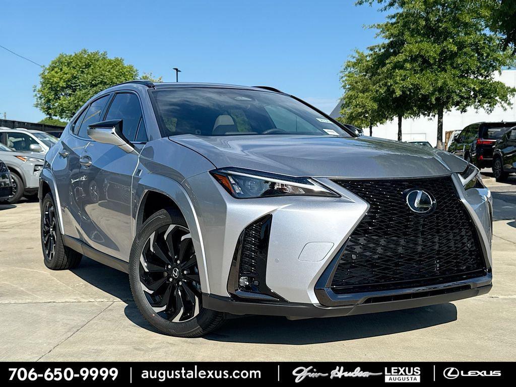 Lexus UX 2026
