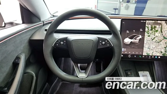 Tesla Model 3 2025