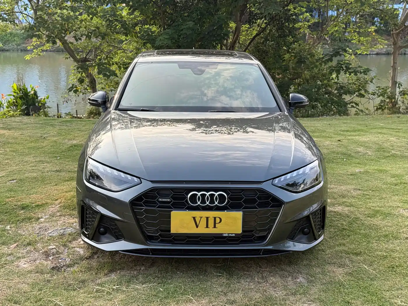 Audi A4 2025