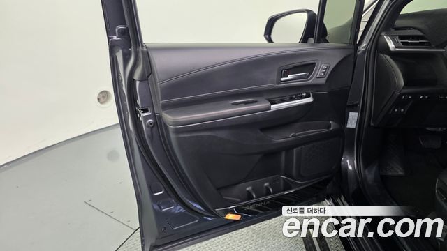 Toyota Sienna 2025