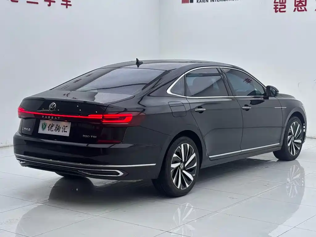 Volkswagen Passat 2024