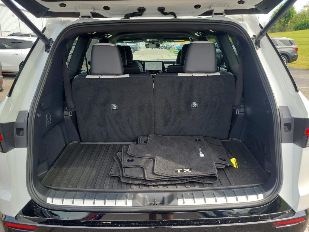 Lexus TX 2026