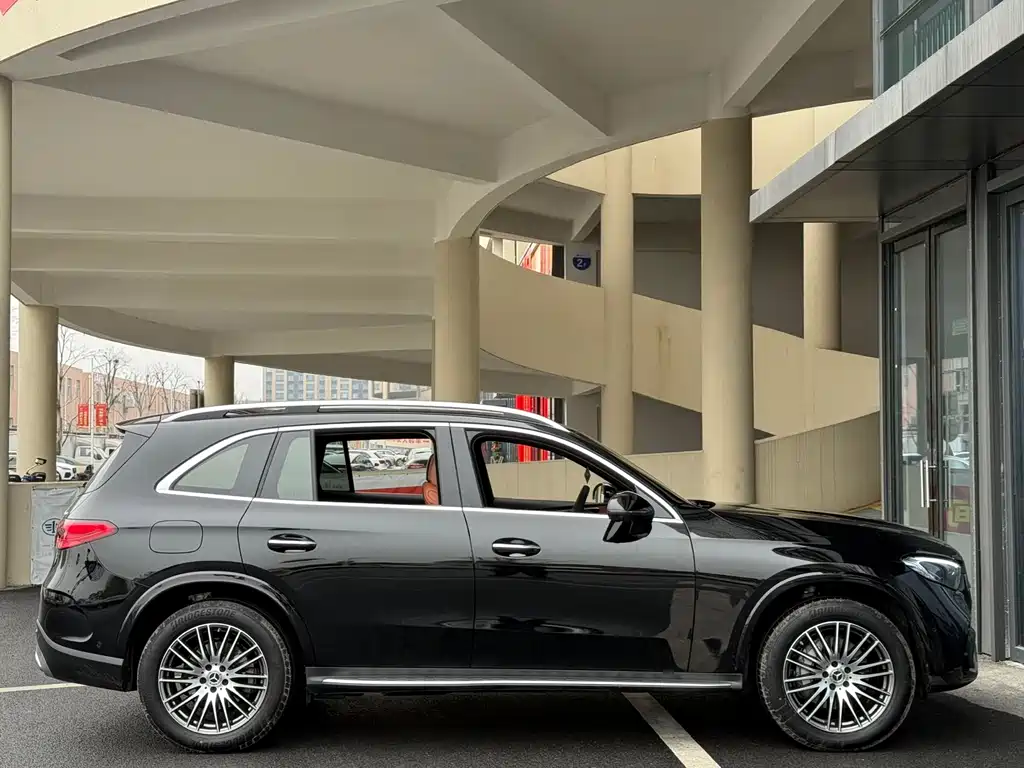 Mercedes-Benz GLC 2024