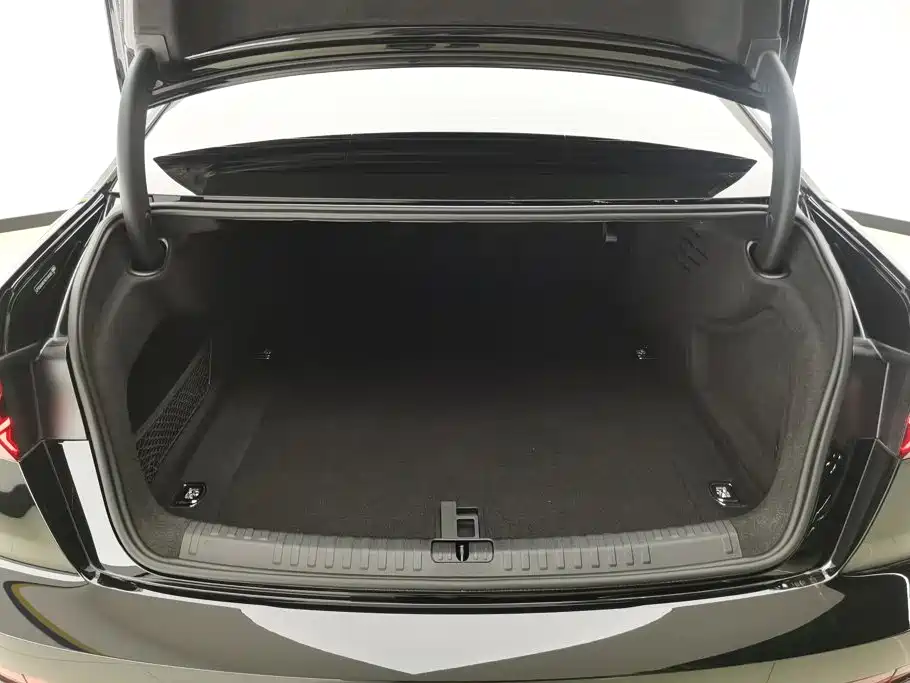 Audi A6 2025