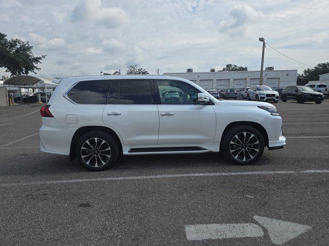 Lexus LX 2021