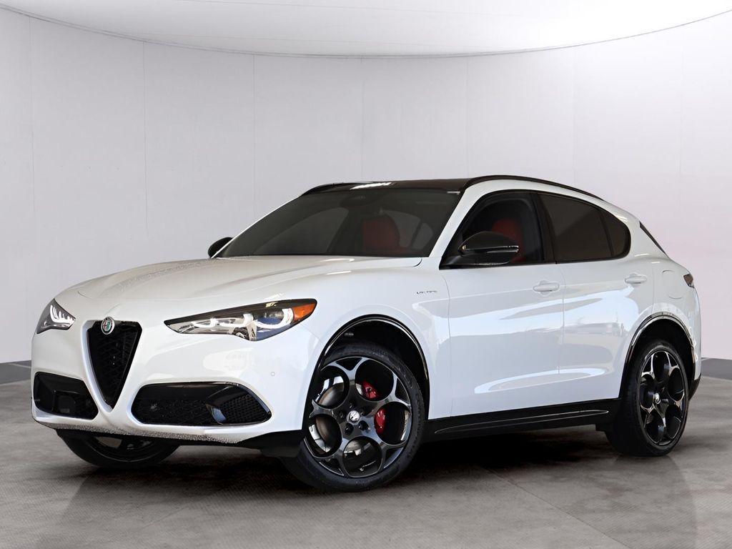 Alfa Romeo Stelvio 2025