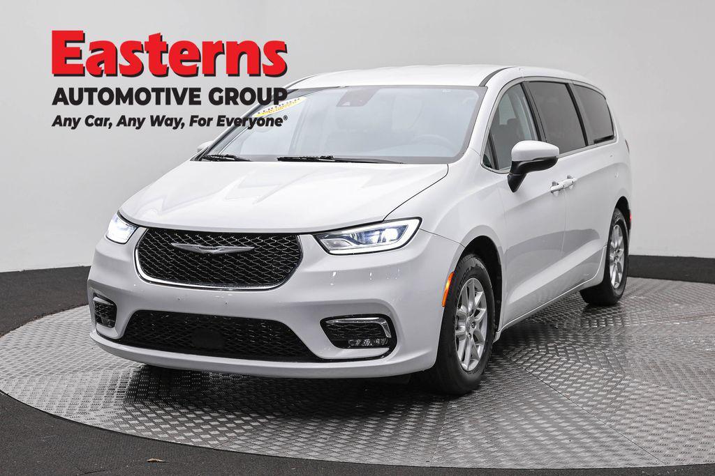 Chrysler Pacifica 2023