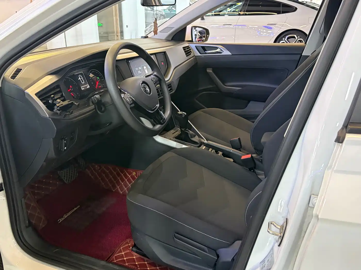 Volkswagen Polo 2021