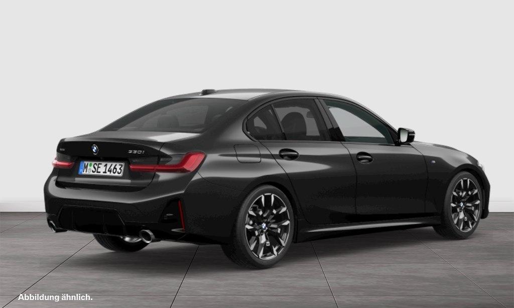 BMW 330 2025