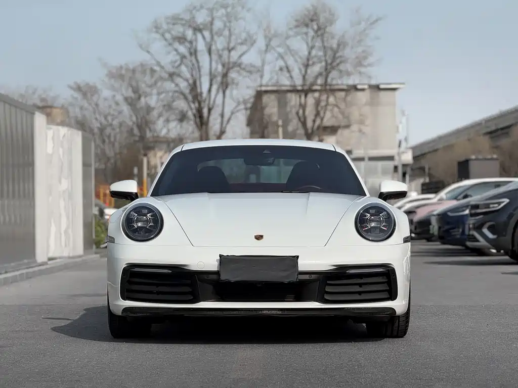 Porsche 911 2023