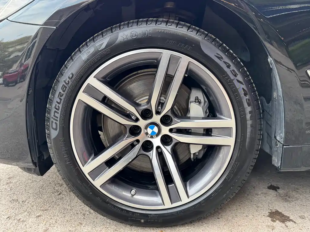 BMW 5 серии 2022