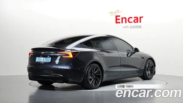 Tesla Model 3 2025
