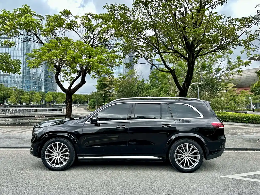 Mercedes-Benz GLS 2022