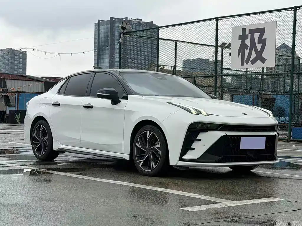 Lynk & Co 03 2023