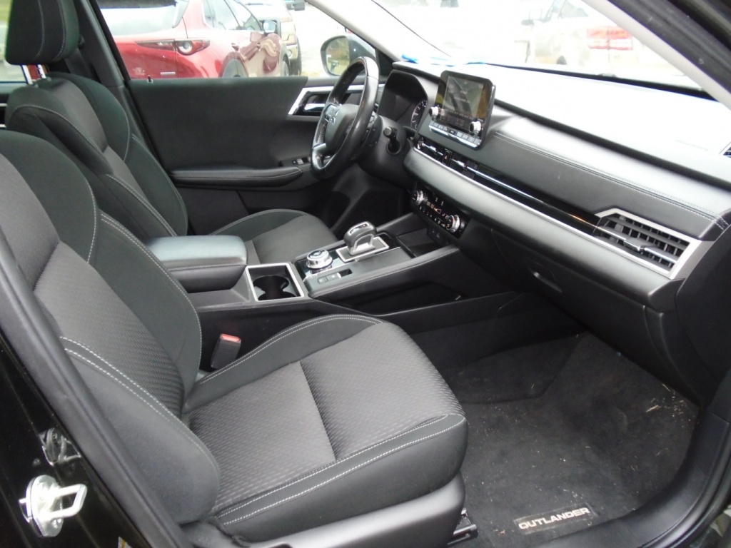 Mitsubishi Outlander 2022
