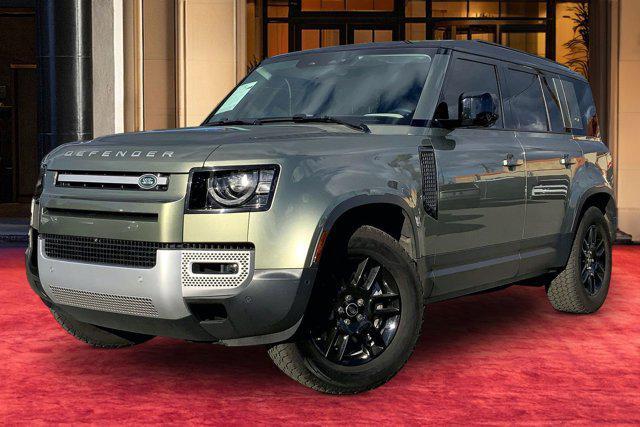 Land Rover Defender 2024