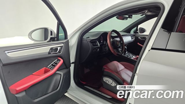 Porsche Macan 2023